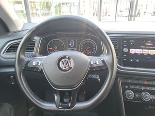 Volkswagen T-Roc 2018-thumb-14