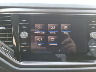 Volkswagen T-Roc 2018-thumb-20