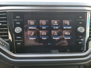 Volkswagen T-Roc 2018-thumb-21