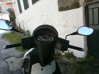 Sym HD2 200 2014-thumb-12