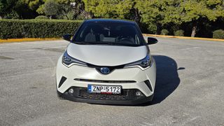 Toyota C-HR 2019 BOOKSERVIS TOYOTA