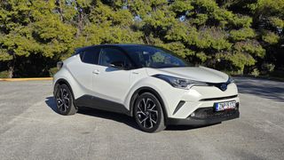 Toyota C-HR 2019 BOOKSERVIS TOYOTA-thumb-2
