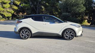 Toyota C-HR 2019 BOOKSERVIS TOYOTA-thumb-3