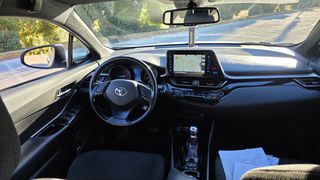 Toyota C-HR 2019 BOOKSERVIS TOYOTA-thumb-13