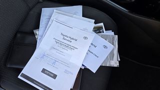 Toyota C-HR 2019 BOOKSERVIS TOYOTA-thumb-25