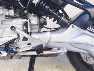 Moto Guzzi Stelvio 2024-thumb-15