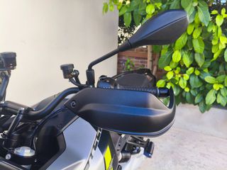 Moto Guzzi Stelvio 2024-thumb-33