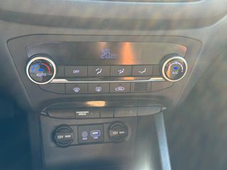 Hyundai i 20 2015 1.2 STYLE-thumb-17