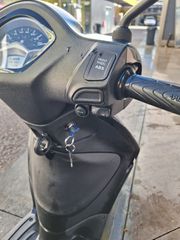 Piaggio Liberty 150 2022 S-thumb-1