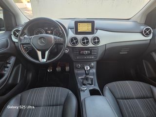 Mercedes-Benz B 180 2014-thumb-15
