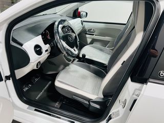 Volkswagen Up 2017 1.0 Up! beats audio!!BOOK SERVICE!!-thumb-11