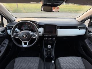 Renault Clio 2022-thumb-8