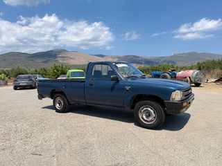 Toyota Hilux 1990-thumb-1