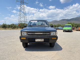 Toyota Hilux 1990-thumb-2