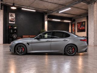 Alfa Romeo Giulia 2019 V6 NRING NR 32/108  4500 km !-thumb-1