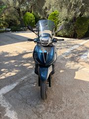 Piaggio Beverly 300 2022-thumb-3