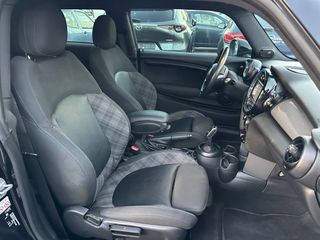 Mini Cooper D 2019 /// Automatic /// Full Extra /// Panorama ///-thumb-19