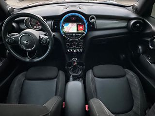 Mini Cooper D 2019 /// Automatic /// Full Extra /// Panorama ///-thumb-22