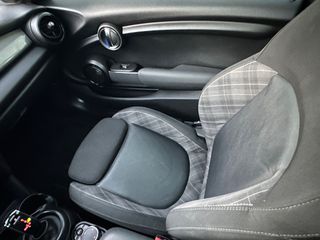 Mini Cooper D 2019 /// Automatic /// Full Extra /// Panorama ///-thumb-24