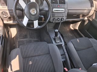 Volkswagen Polo 2009-thumb-2