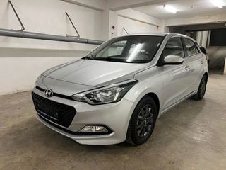 Hyundai i 20 2017 •Passion•Οθόνη•Navi•Camera•-thumb-1