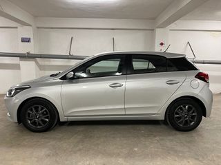 Hyundai i 20 2017 •Passion•Οθόνη•Navi•Camera•-thumb-4