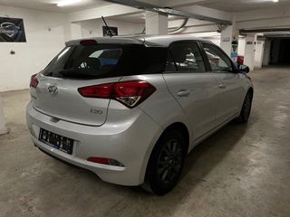 Hyundai i 20 2017 •Passion•Οθόνη•Navi•Camera•-thumb-7