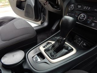 Jeep Cherokee 2015 2.2.M-JET*4x4*ΑΥΤΟΜΑΤΟ*NAVI*CLIMA*ZANTES*200HP*-thumb-32
