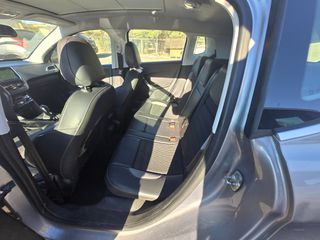 Peugeot 2008 2016-thumb-13