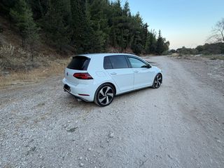 Volkswagen Golf 2019 gti-thumb-3