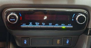 Toyota Yaris 2021 1.5 HYBRID/ΟΘΟΝΗ/CAMERA/LED/TOYOTA SAFETY SENSE/EU6-thumb-27