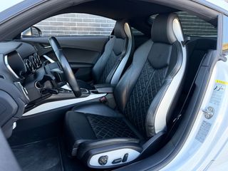Audi TTS 2015-thumb-12