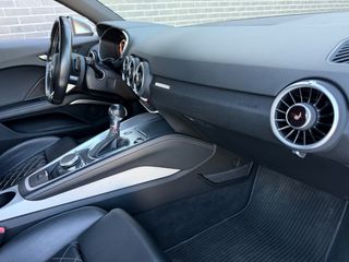 Audi TTS 2015-thumb-18