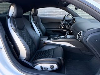 Audi TTS 2015-thumb-30