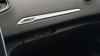 Renault Scenic 2018 ZEN 1.5 DCI | HYBRID ASSIST | 147,000KM!-thumb-33