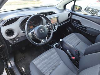 Toyota Yaris 2018 EDITION S-thumb-12