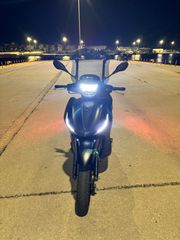 Piaggio Beverly 300 2023-thumb-3