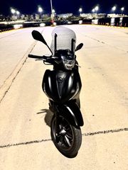 Piaggio Beverly 300 2023-thumb-4
