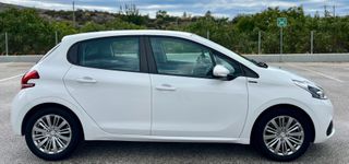Peugeot 208 2019 1.2 82hp/LED/ΟΘΟΝΗ/PARKTRONIC/CRUISE/NAVI/ΖΑΝΤΕΣ/EU6-thumb-2