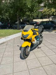 Honda CBR 600 F 2000 CBR 600F-thumb-1
