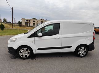 Ford Tourneo Courier 2018-thumb-8