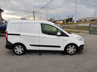 Ford Tourneo Courier 2018-thumb-9