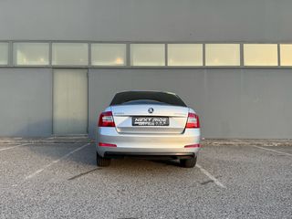Skoda Octavia 2017-thumb-3