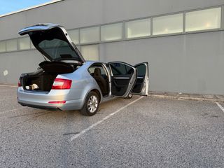 Skoda Octavia 2017-thumb-4