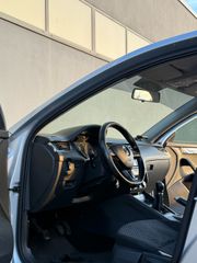 Skoda Octavia 2017-thumb-6