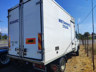 Ψυγείο Mercedes-Benz 1990 609-thumb-1