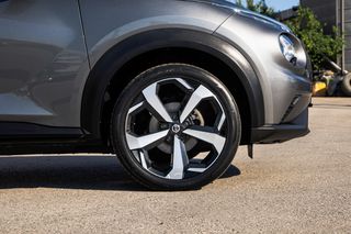 Nissan Juke 2020 1.0 DIG-T F16 N-CONNECTA DCT TEKNA PLUS-thumb-24