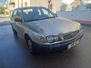 Toyota Corolla 2000-thumb-1