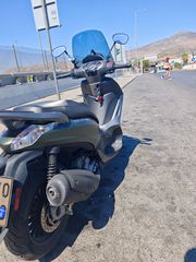 Piaggio Beverly 300i 2021 300i-thumb-2