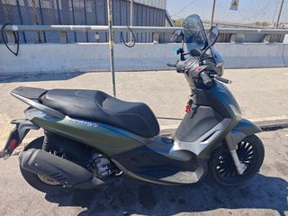 Piaggio Beverly 300i 2021 300i-thumb-3